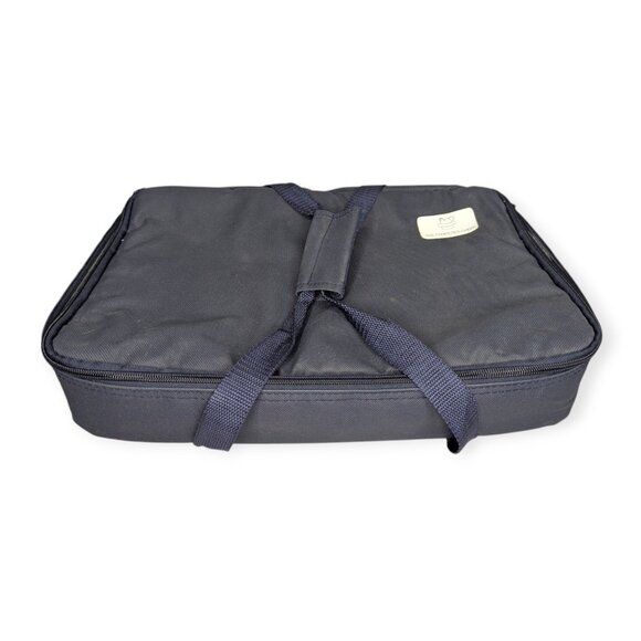 Pampered Chef Navy Blue Insulated Casserole Stoneware Carrying Tote w/Handles - Picture 1 of 13